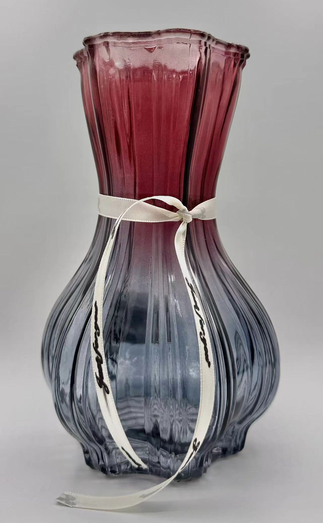 H 8'' , OP '' 4-3/4'' Glass Vases